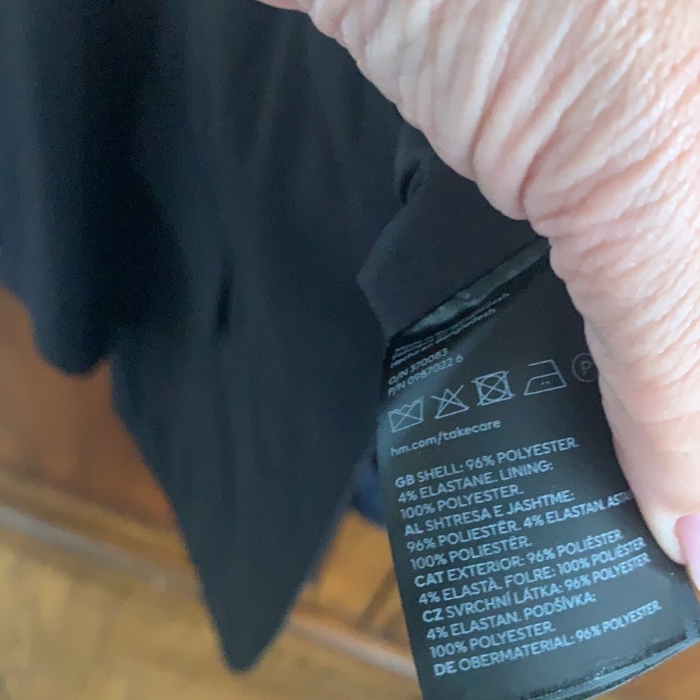 Blazer - Picture 3 of 4
